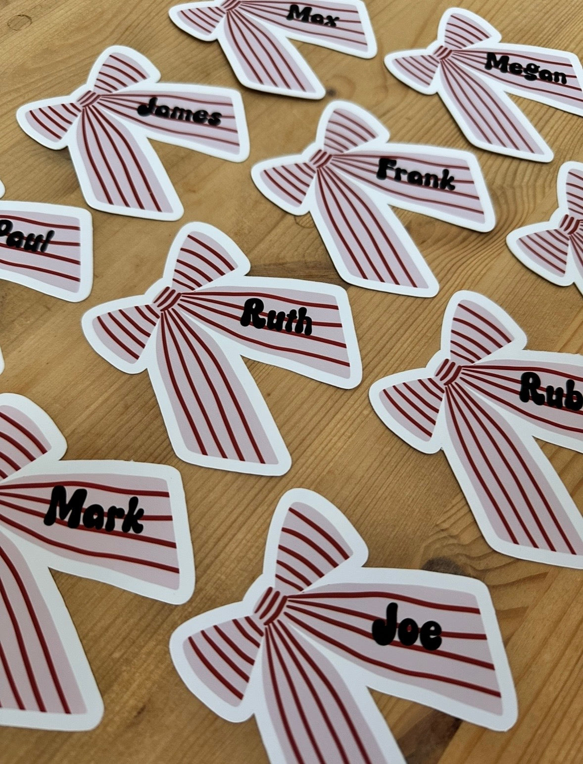 Pink and Red Bow Name Cards